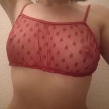 blurred_woman