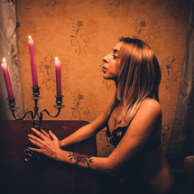 blurred_woman