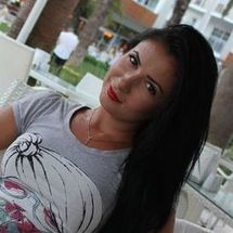 blurred_woman